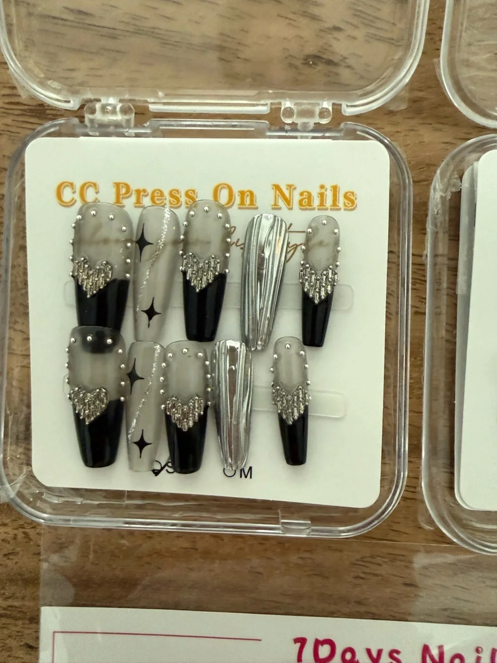 N/A set fashionable